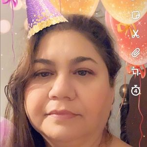 Meet your Posher, Cruz